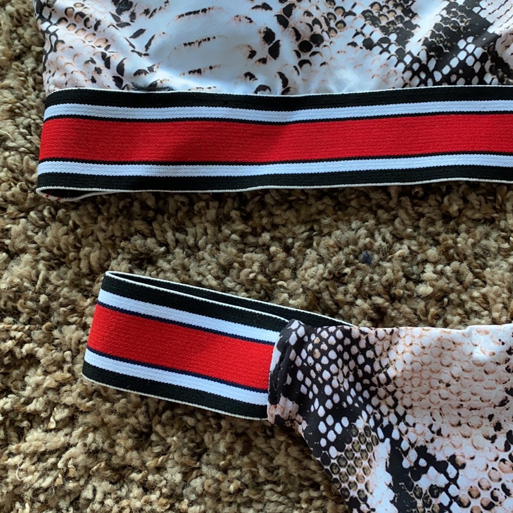 Bikini ❤️ - Picture 5 of 5